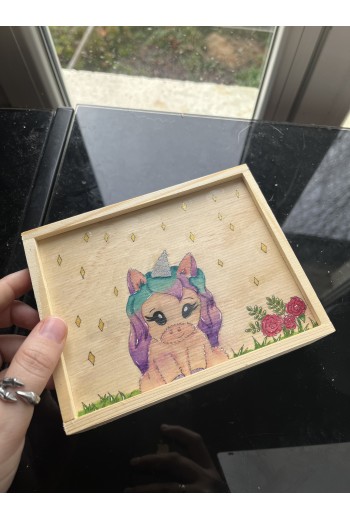 Boite en bois "Licorne”